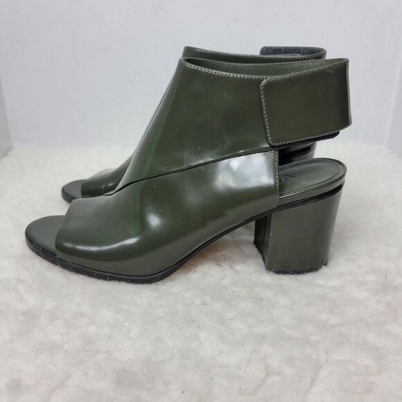 Vince Julianna Womens Size 6 Heel Shoe Ankle Strap Green Patent Leather Open Toe - Picture 3 of 9